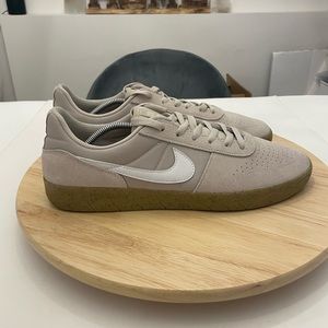 NIKE TEAM CLASSIC SB Low Desert Sand Gum Men’s Size 11 Shoes AH3360-010